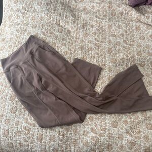 Move Theology Split Leg Pant